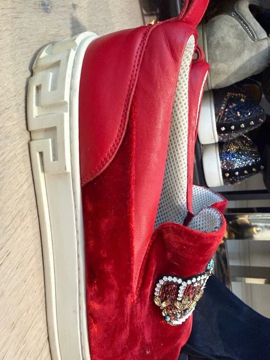 Versace Red Velvet Slip-On Loafers with Embellished Crown - Picture 4 of 9